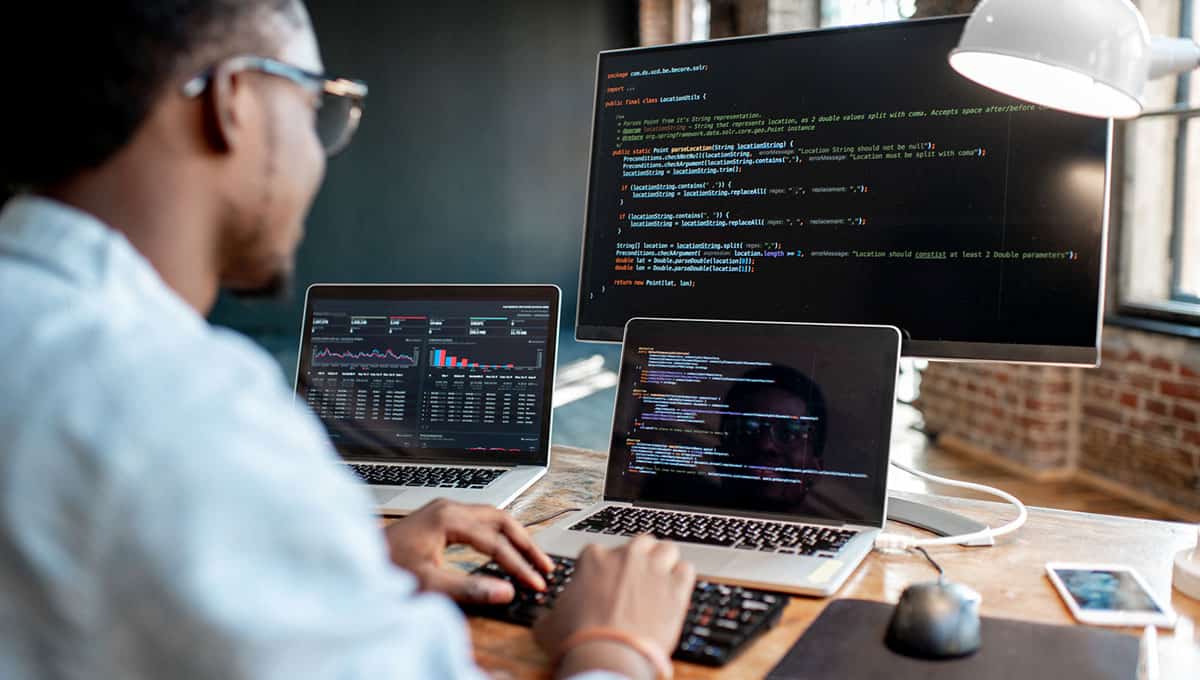 Why Homeowners Choose Simplicity for Residential IT Support