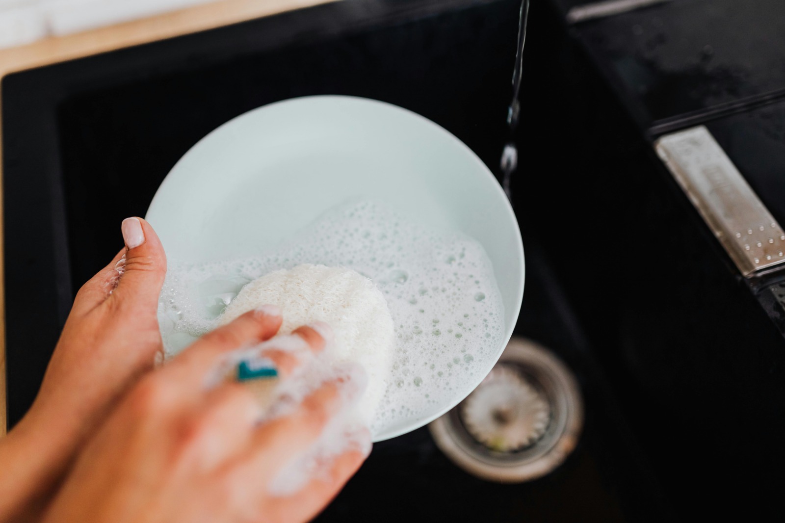 The Go-To Team for Kitchen Deep Cleaning Dubai