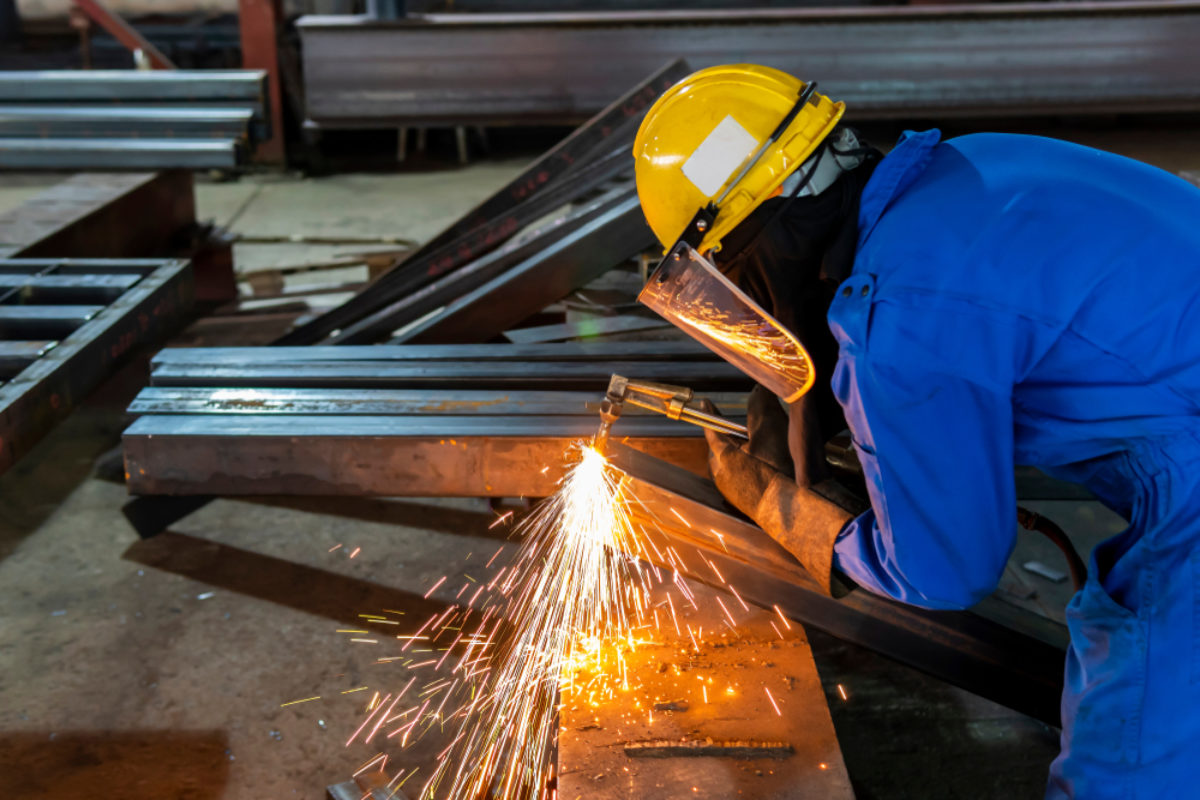 How Professional Structural Steel Installation Enhances Building Safety