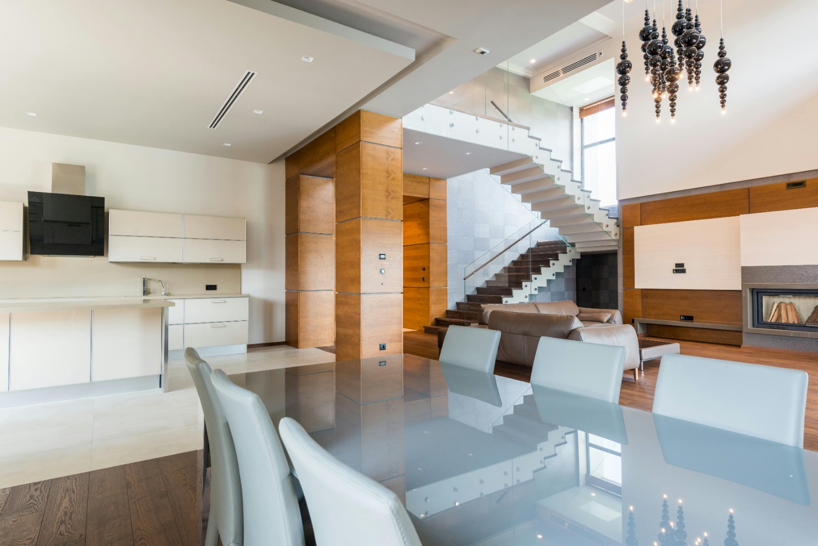 High-end remodeling contractor Austin for Sophisticated Design