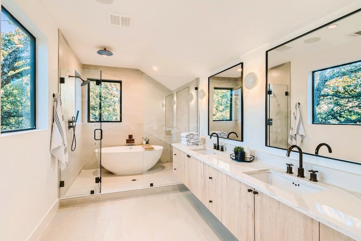 Corner Shower Screen Frameless with Clear Glass Finish