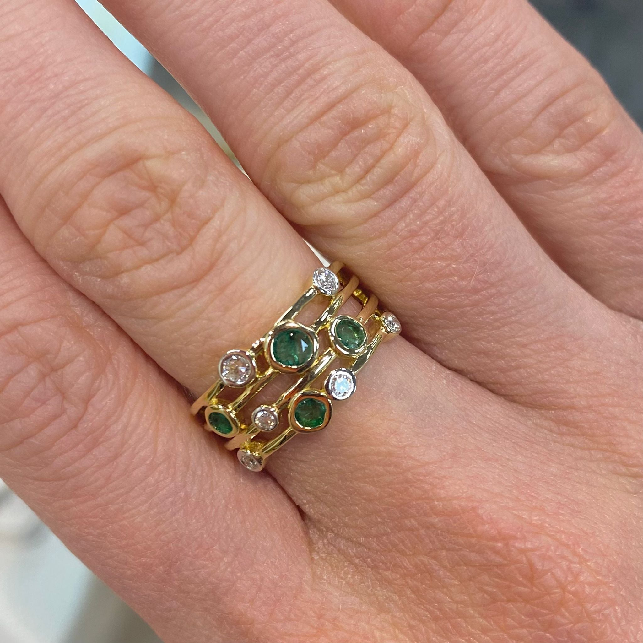 Shop the Elegant Diamond Bubble Ring for a Dazzling Look