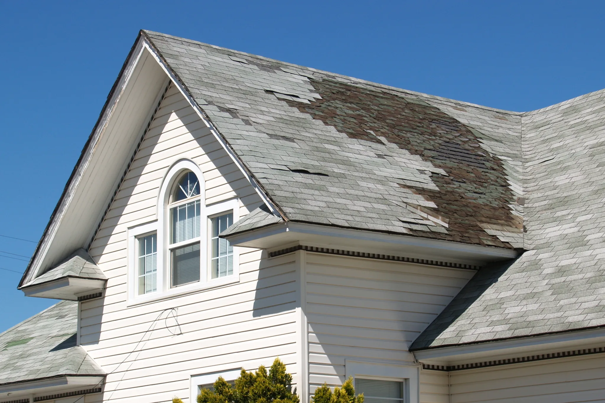 How Our Reliable Roofing Services Save You Time and Stress