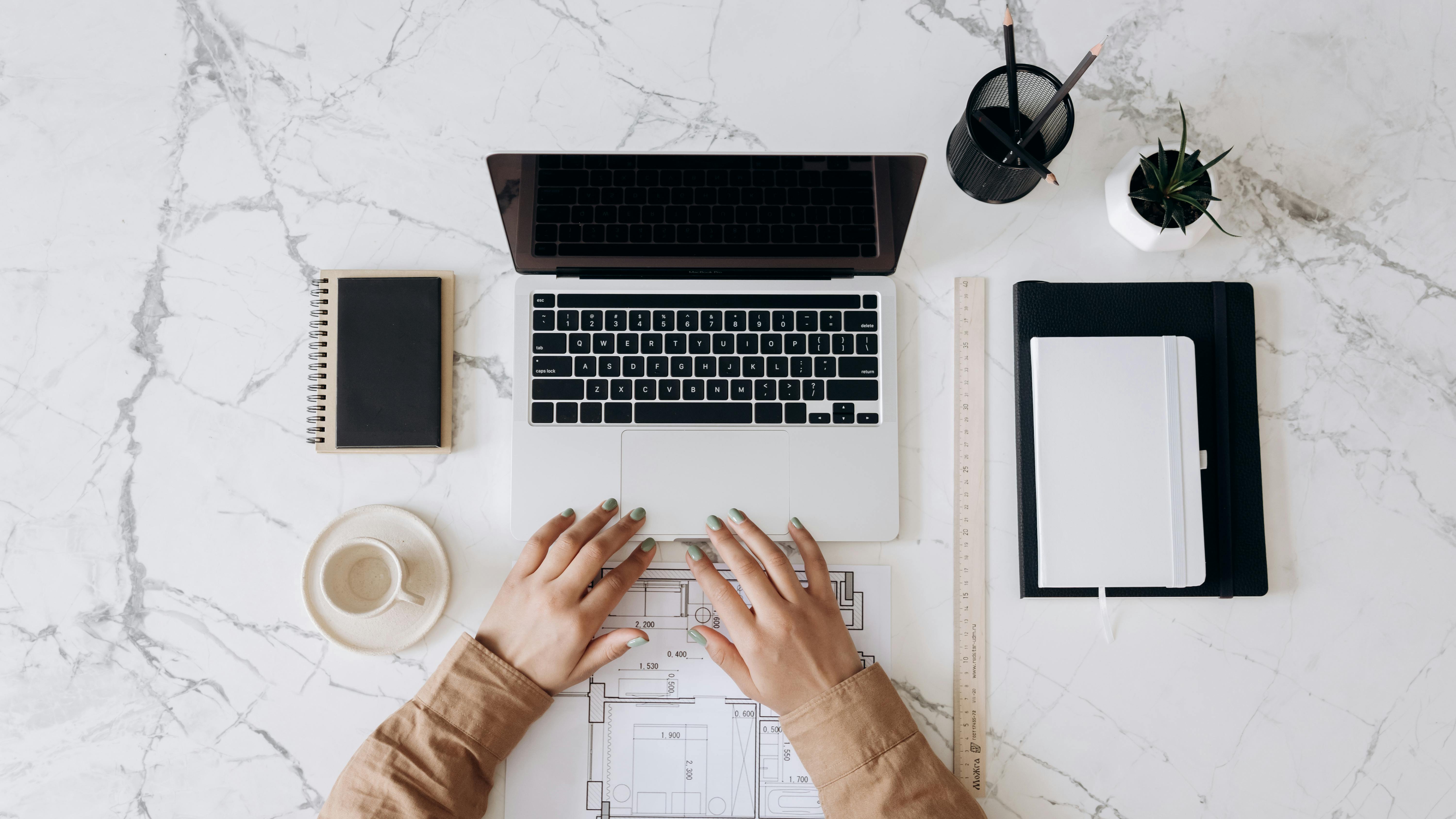 Hubspot Free Strategies to Grow Your Business