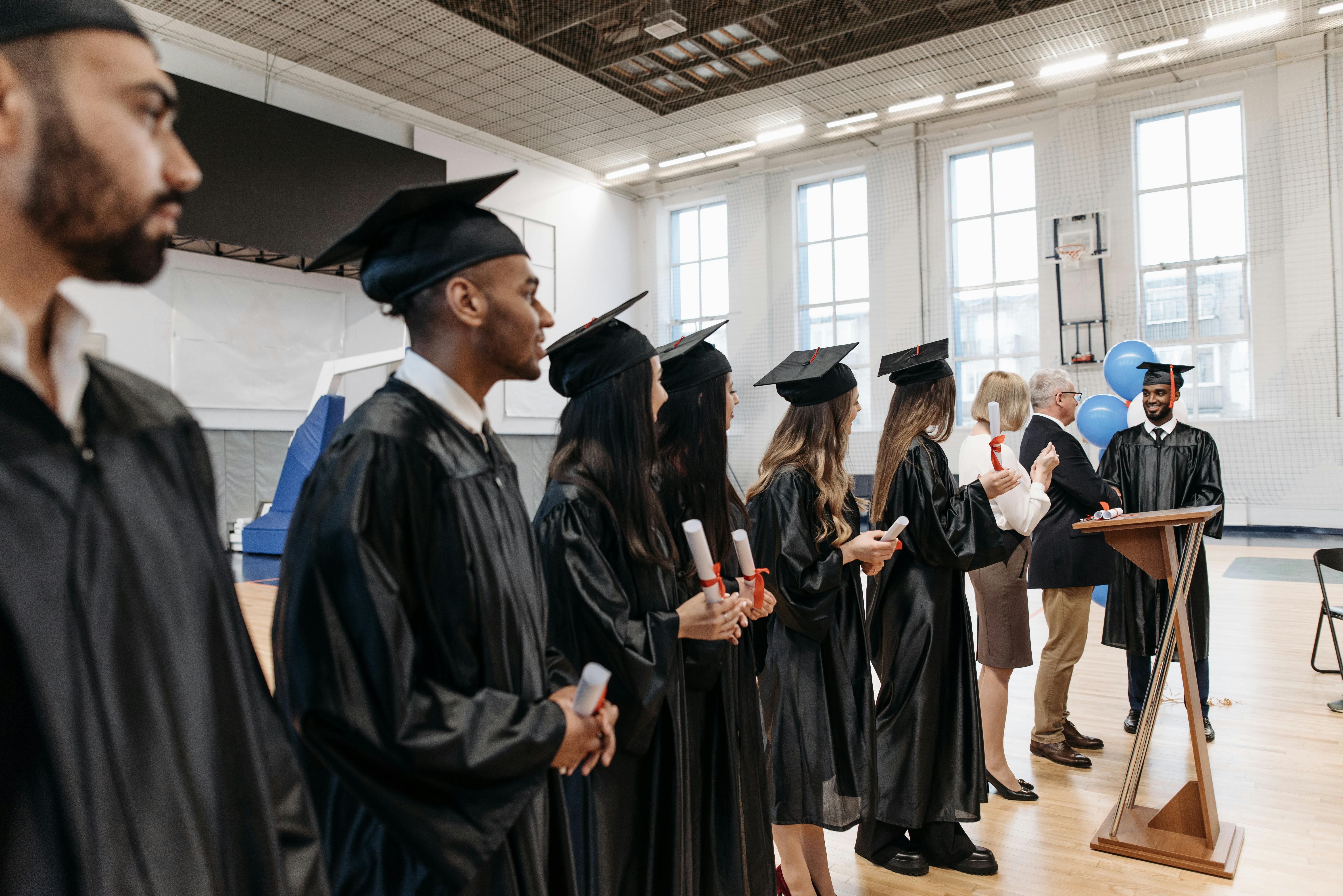 How to Buy a Fake Diploma That Looks Realistic